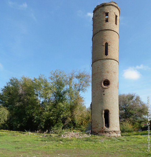 Единственная уцелевшая башня от дворца, где ранее была обсерватория