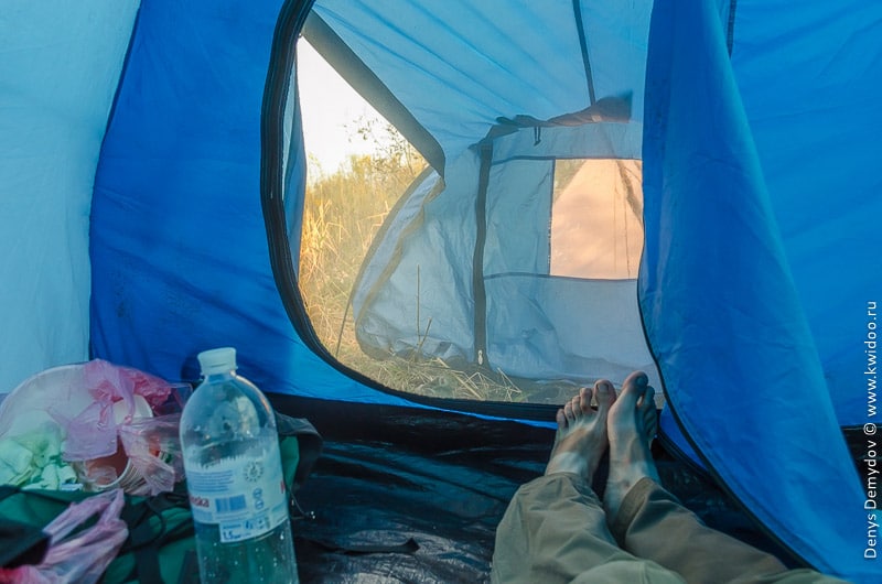 Впервые спал в палатке на природе